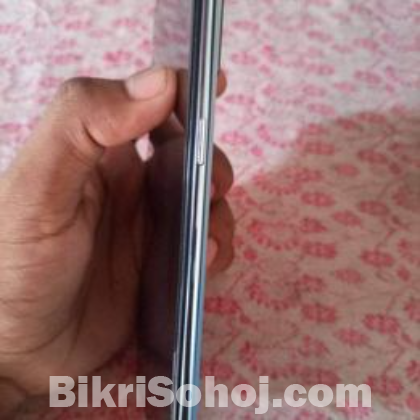 Oppo F15